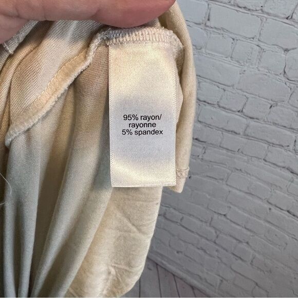 Maurices Cream Tank Top size 1X new with tags - Picture 6 of 8